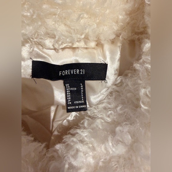 Forever 21 Cream Teddy white shaggy faux-fur fuzzy shearling street glamour - Picture 4 of 5